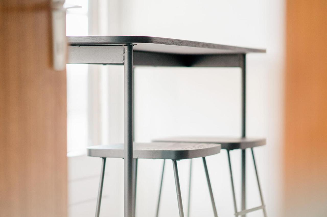Stylish Minimalism In Kirchberg 1 Bus Stop To Lux Cntr Apartment *